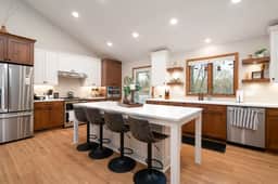 Creekside Lodge - Image 3