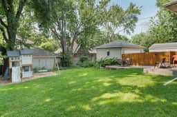 Cherokee Park Family Escape - Image 2