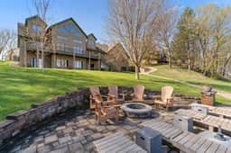 Maple Lake Chalet - Image 5