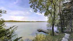 Lakefront Hideaway