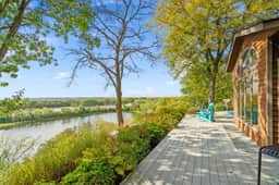 Riverfront Inn