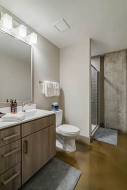 Sable 606 - One Bedroom - Image 5