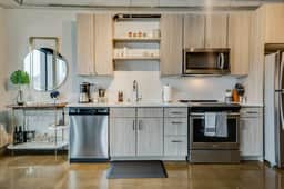 Sable 608 - One Bedroom - Image 3