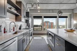 Sable 701 - Luxury Two Story Loft - Image 4