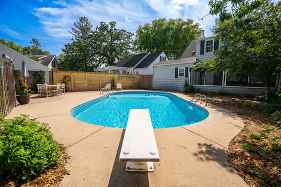 Shoreline Villa - Image 1