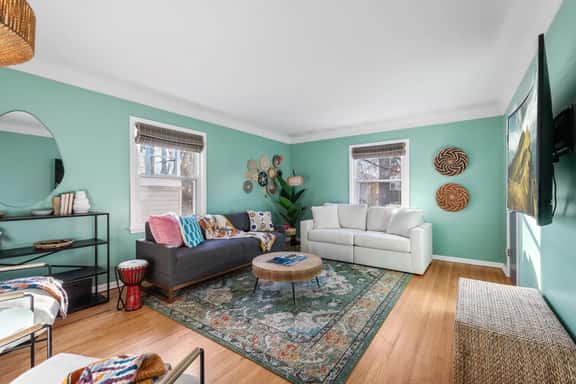 Uptown Muse - Image 1