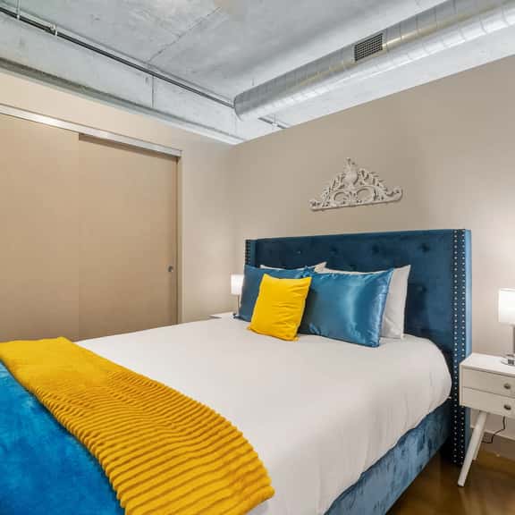 Sable 604 - One Bedroom - Image 1
