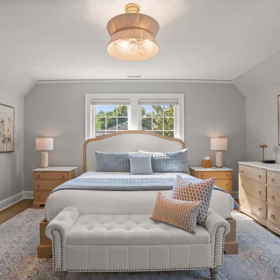 Rose Garden Retreat - Image 1