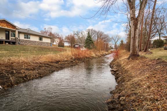 Bassett Creek Retreat - Image 2