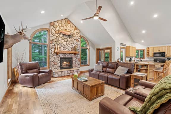 Eagle Ridge - Image 4