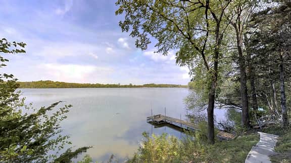 Lakefront Hideaway