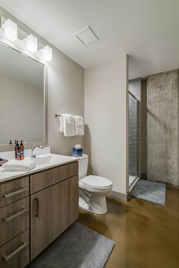 Sable 606 - One Bedroom - Image 5