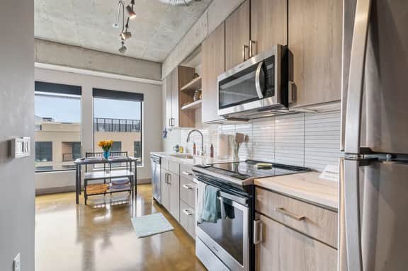 Sable 604 - One Bedroom - Image 3